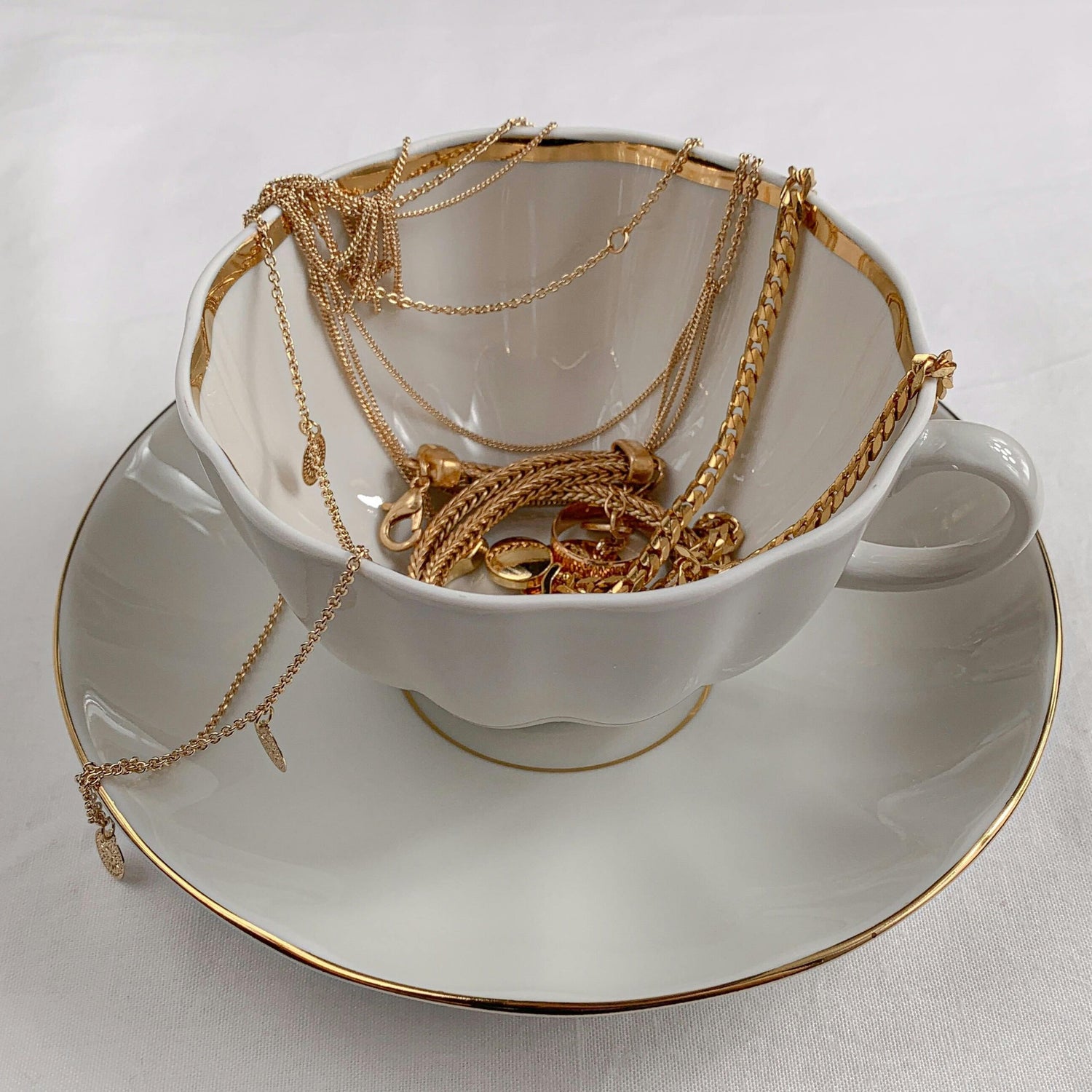 women_men_online_shop_luxury