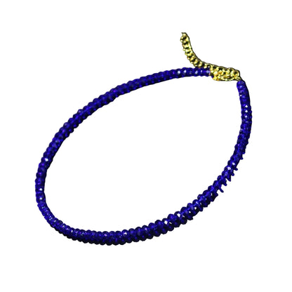 woman-man-teen-minimal-beaded-style-jewelry