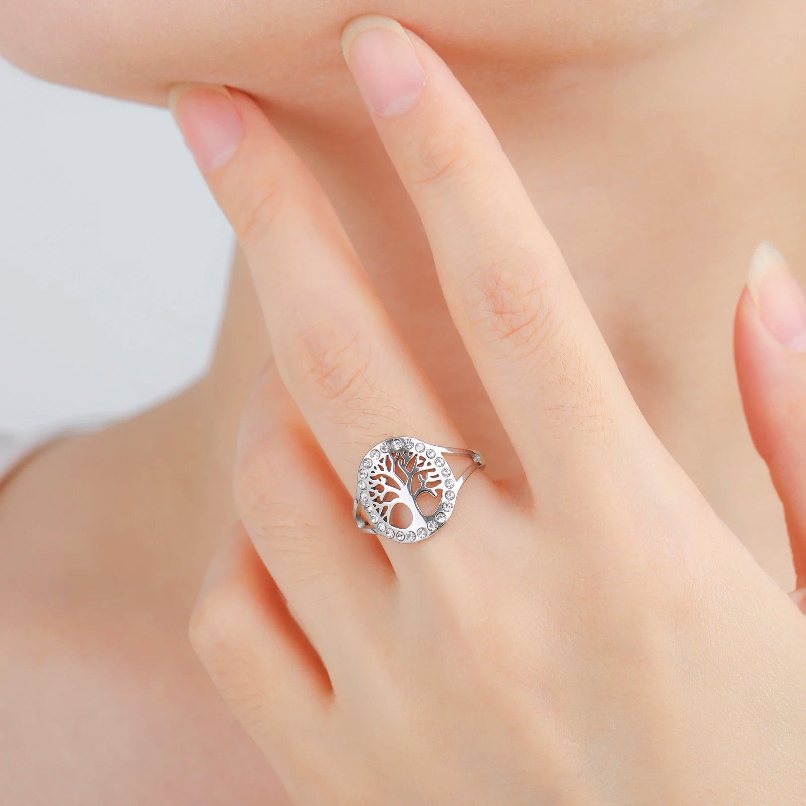 woman-man-teen-nature-inspired-circle-jewelry