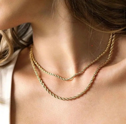 woman-man-teen-textured-Stylish-accessory-jewelry